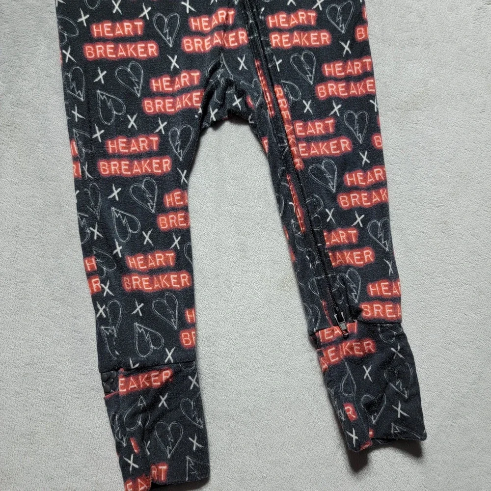 Rad Little Rebels Bamboo 12-18M Heart Breaker Zip Romper‎ Sleeper Black Red